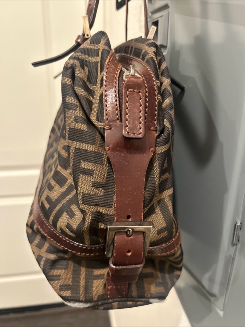 Fendi Zucca FF  Shoulder Bag Vintage  Brown Black canvas Tote 💯 authentic - Picture 2 of 13